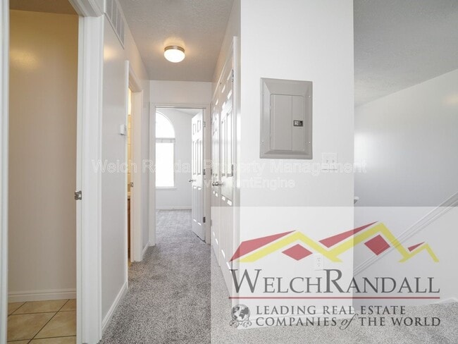 Building Photo - 1428 N 2575 E