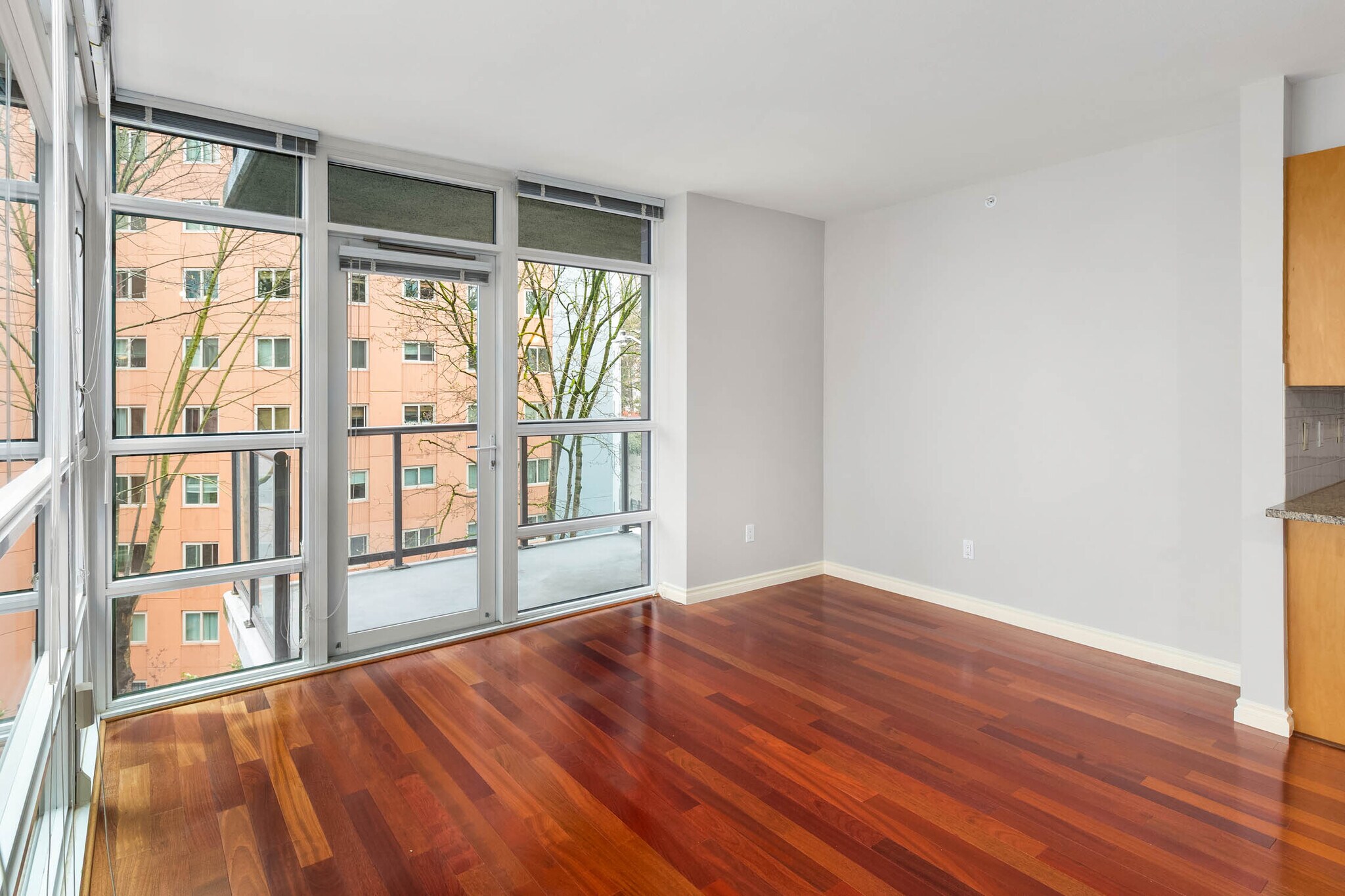 Building Photo - 1420 Terry Ave