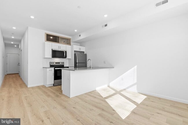 Building Photo - 7248 Rising Sun Ave