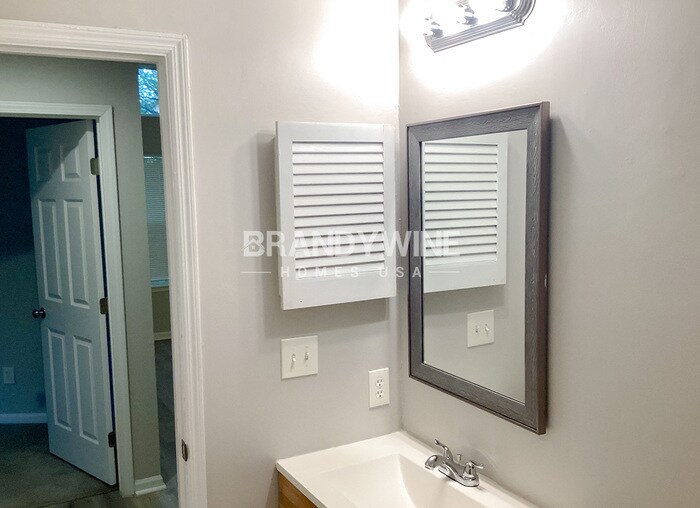 Building Photo - 4400 Westchester Ct