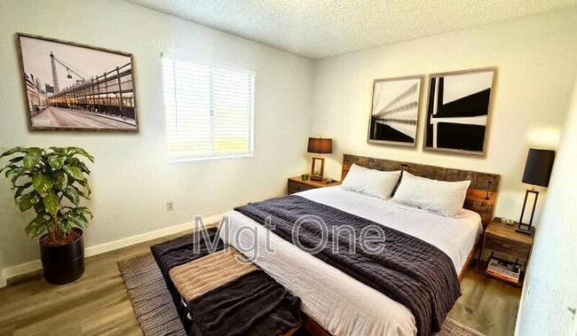 Building Photo - 4295 Gird Ave