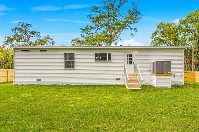 Building Photo - 8544 S 78th St