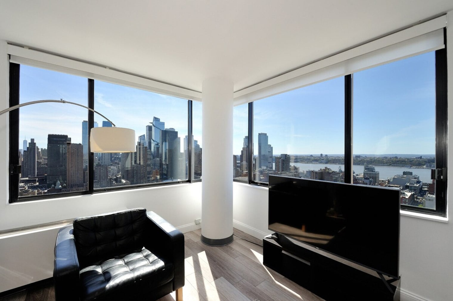 Building Photo - 337-339-339 W 48th St