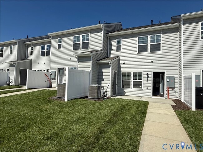 Building Photo - 3413 Hopkins Rd