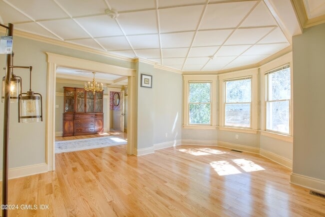 Building Photo - 27 Kirby St