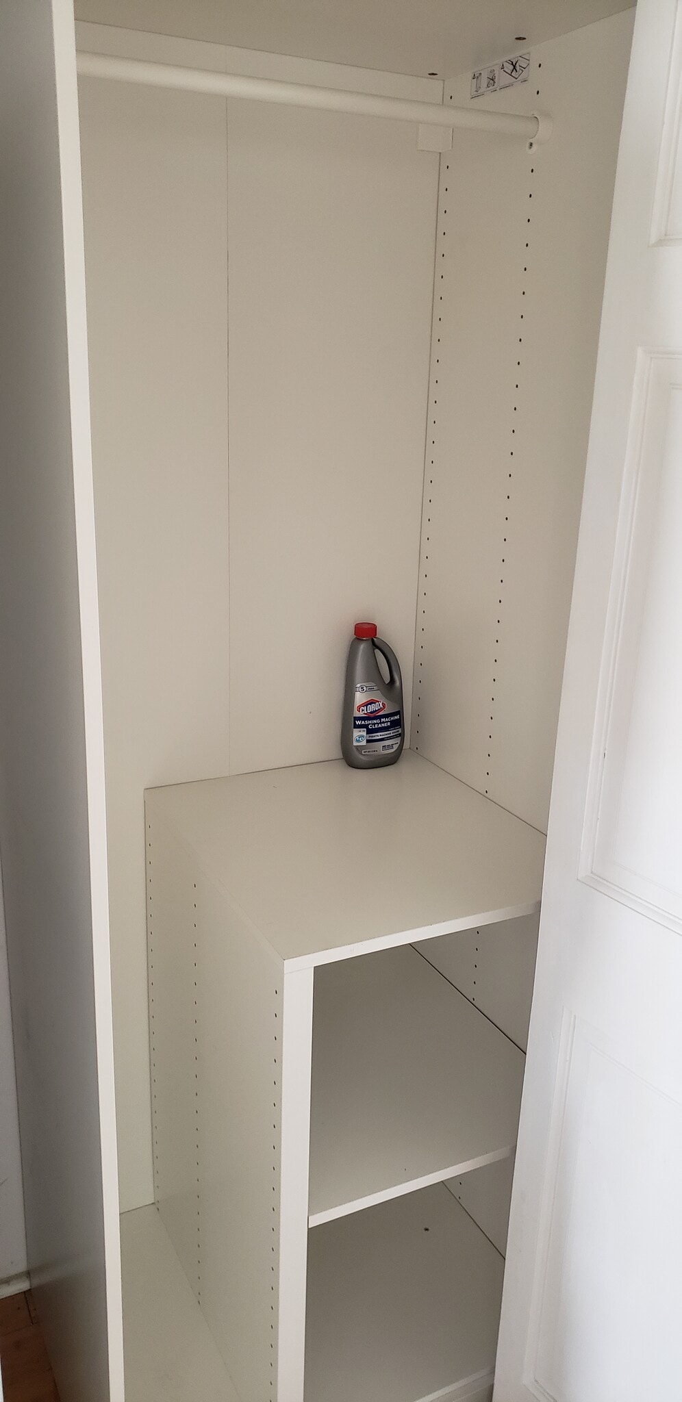 Washer-dryer closet - 1045 Pennsylvania Street
