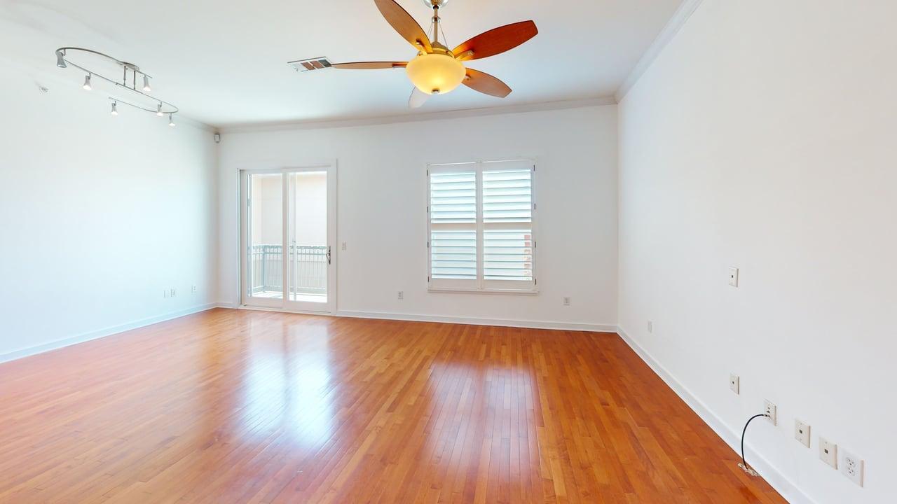 Building Photo - 2950 McKinney Ave