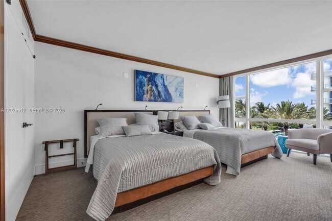 Building Photo - 6801 Collins Ave