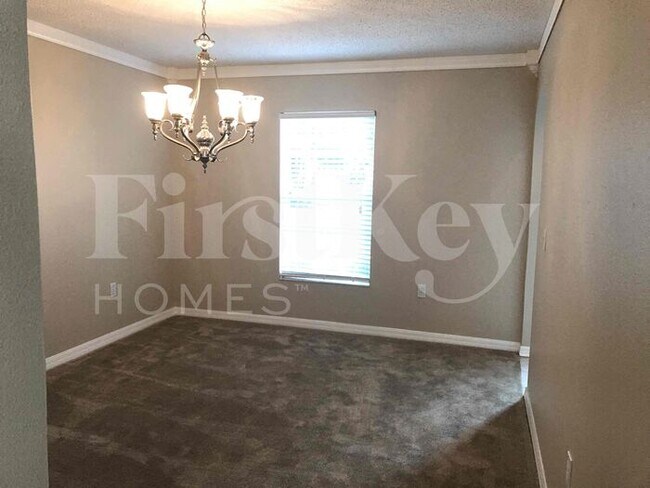 Building Photo - 6430 Gondola Dr