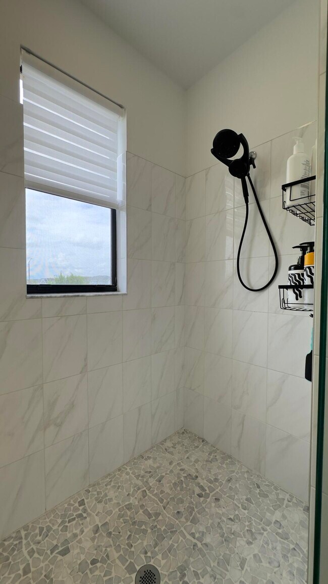 Building Photo - 16408 Sea Turtle Pl