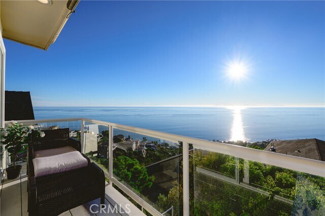 Building Photo - 883 Katella St