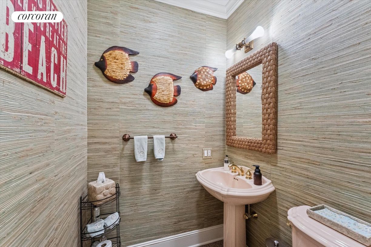 Building Photo - 3 Cherry Blossom Ln