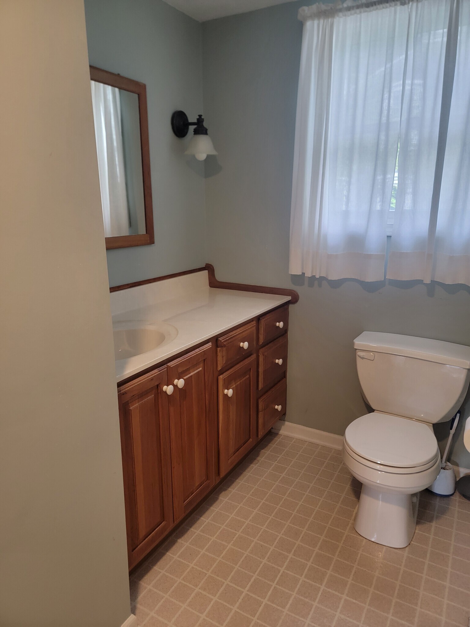 Bathroom - 134 W Spruce St