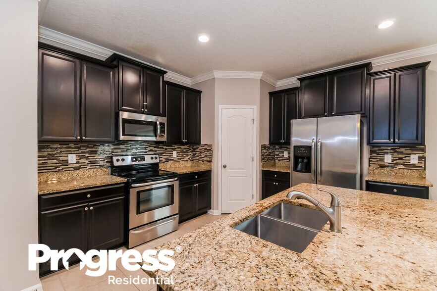 Building Photo - 9797 Ansley Lake Dr
