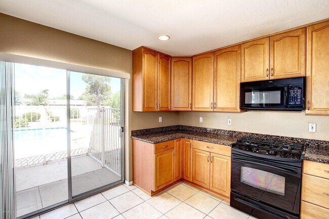 Building Photo - 12228 N 64th St