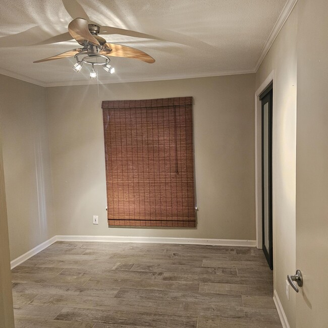 Building Photo - 321 Laurens St SW