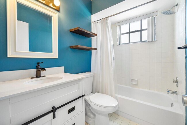 Building Photo - 10723 NW 10th St