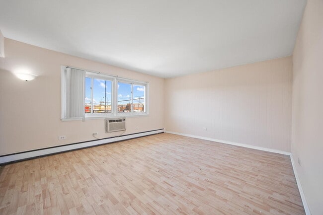 Building Photo - 7834 95th St