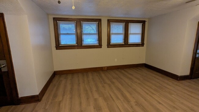 Building Photo - Welcome to this newly renovated gem located in the heart of North Canton