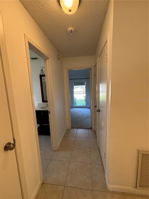 Building Photo - 1761 Lakeview Village Dr