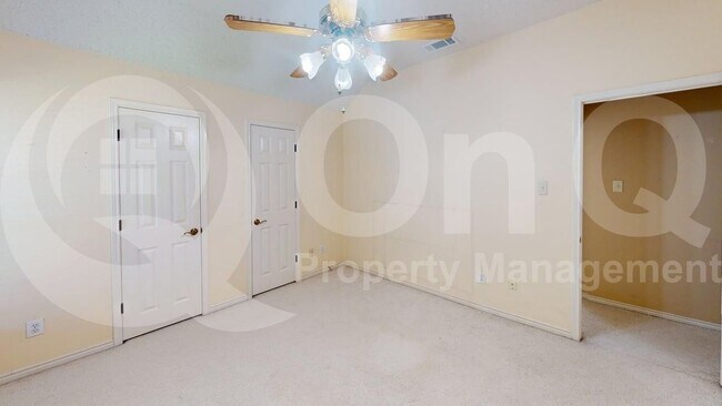 Building Photo - 402 Baltusrol Cir