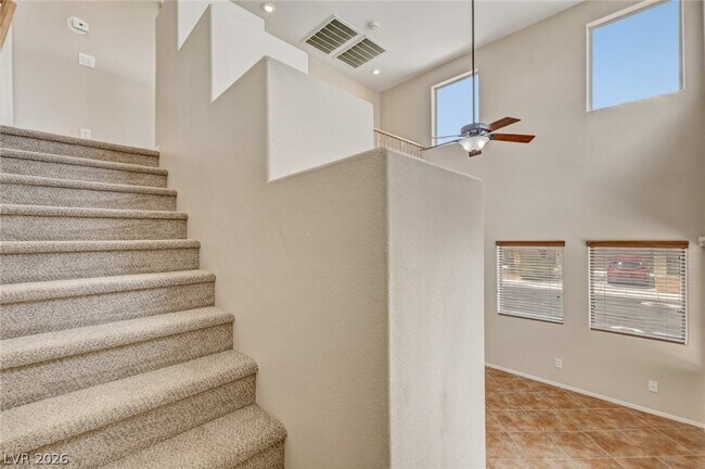 Building Photo - 2780 Kona Crest Ave