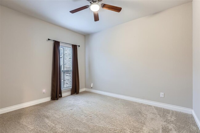 Building Photo - 116 Painted Lady Cove