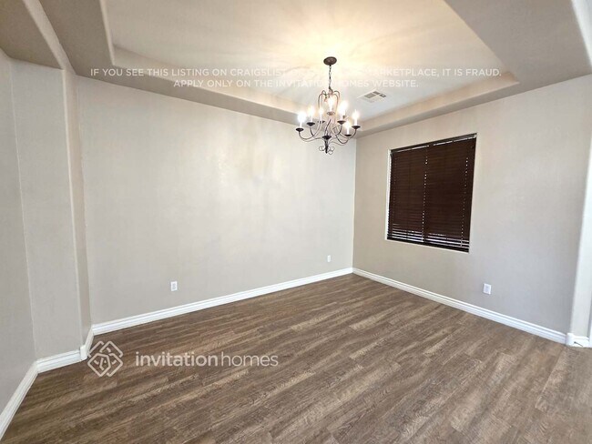 Building Photo - 5492 Oatfield St