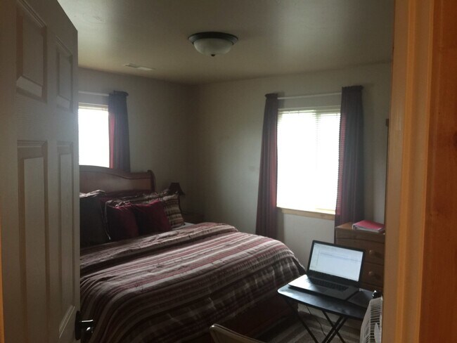 Building Photo - 3080 Catkin B, Bozeman MT