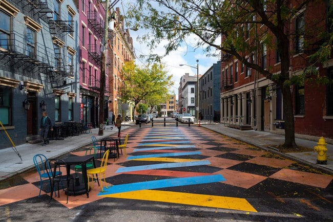 Building Photo - 1502 Race St