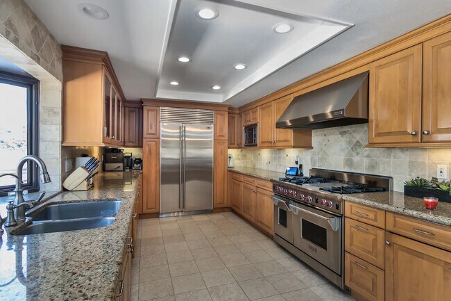 Building Photo - 3630 Gleneagles Dr
