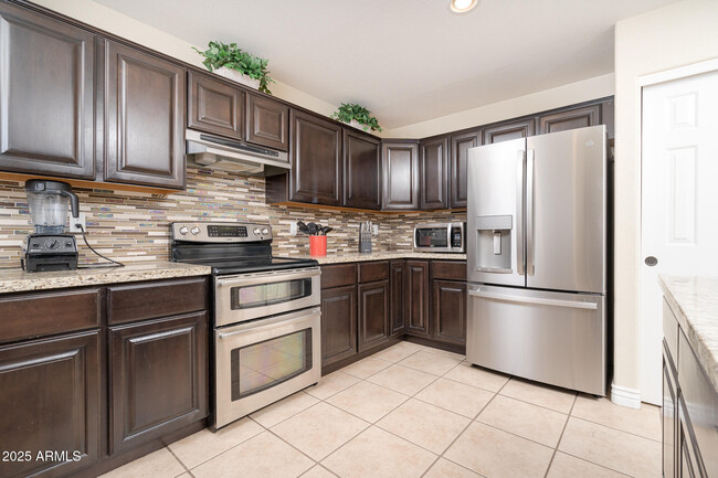 Building Photo - 3302 E Rosemonte Dr