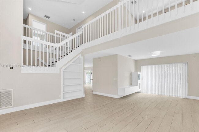 Building Photo - 10766 Crescendo Cir
