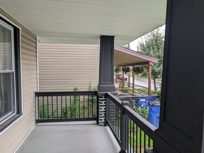 Building Photo - 1851 W 52nd St