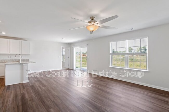 Building Photo - 266 Gumspring Dr