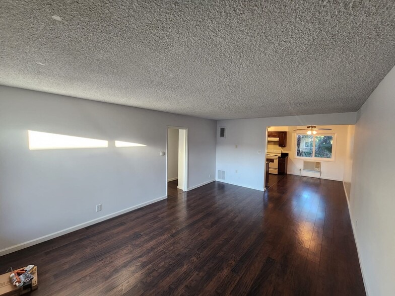 Building Photo - 4911 Laurel Canyon Blvd