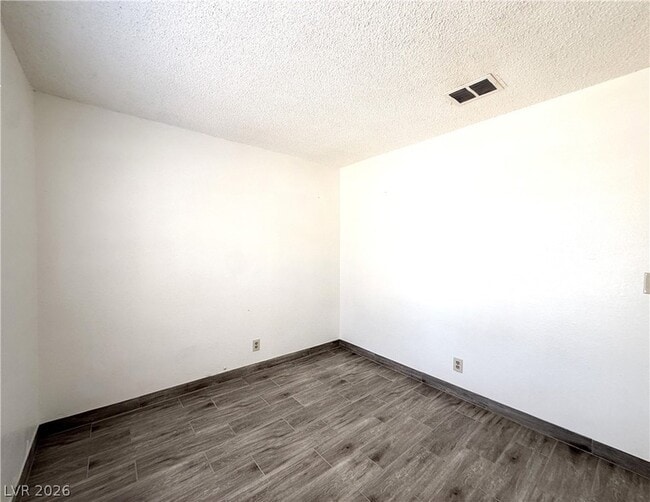 Building Photo - 5625 Ballinger Dr