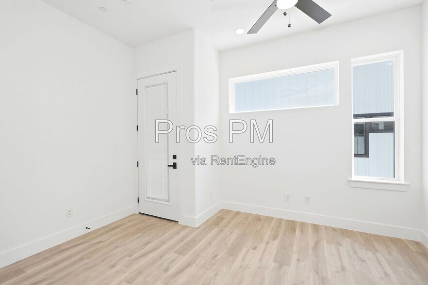 Building Photo - 2226 Shea Rd