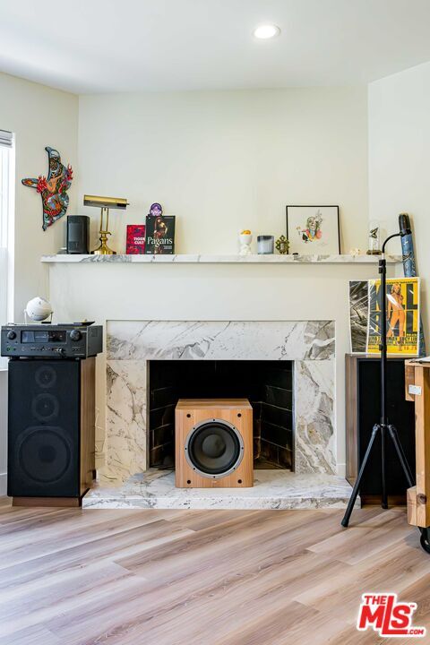 Building Photo - 12023 Collins St