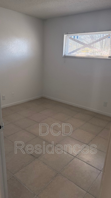 Building Photo - 55 Jasper St