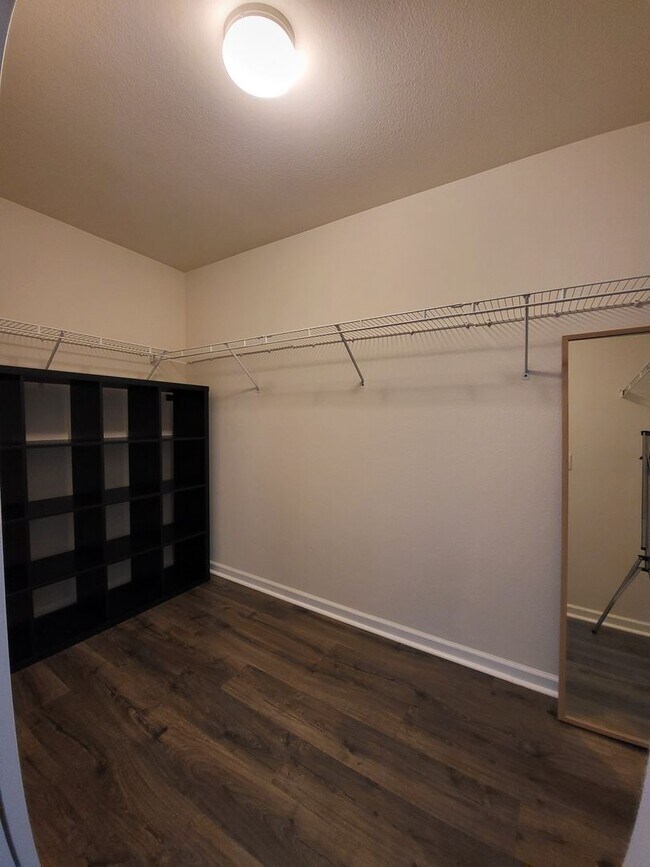 Building Photo - 920 Garcia Dr