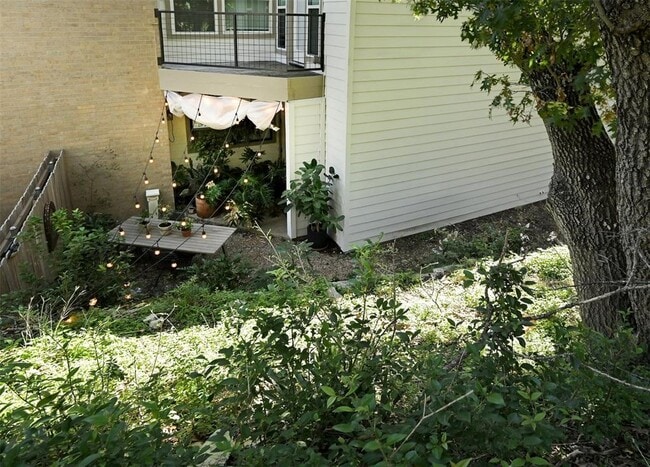 Building Photo - 6600 Valleyside Rd