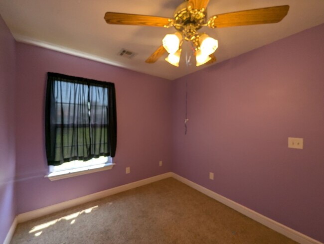Building Photo - FOR RENT – Gorgeous 3 Bed, 2 Bath Home in ...