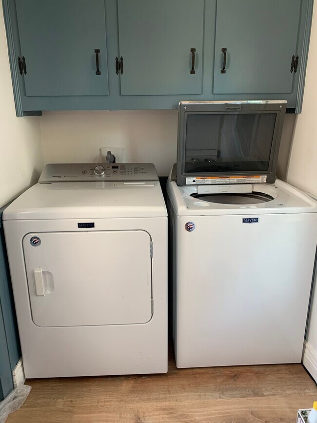 Building Photo - 137 Prospect Ave