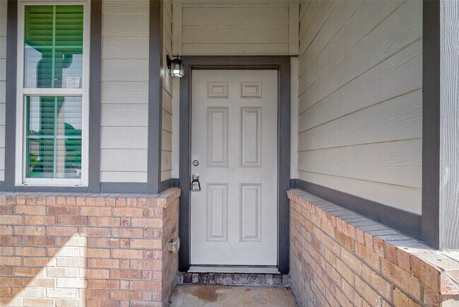 Building Photo - 3503 Cannon Dr