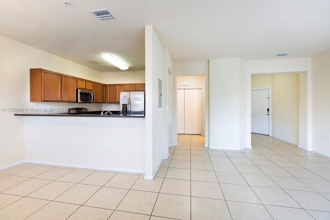 Building Photo - 8760 NW 97th Ave