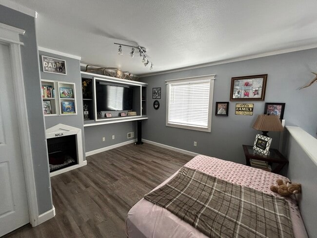 Building Photo - 2825 Margo Ct
