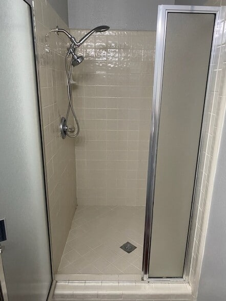 Building Photo - 27630 Baroni Rd