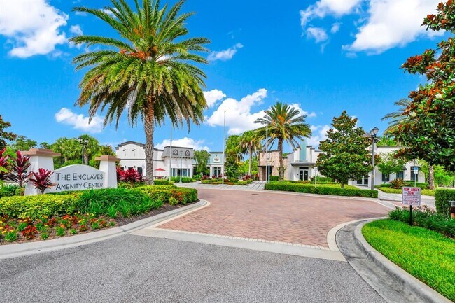 Building Photo - 652 Benoi Dr