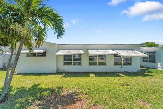 Building Photo - 7255 NW 8th Ct